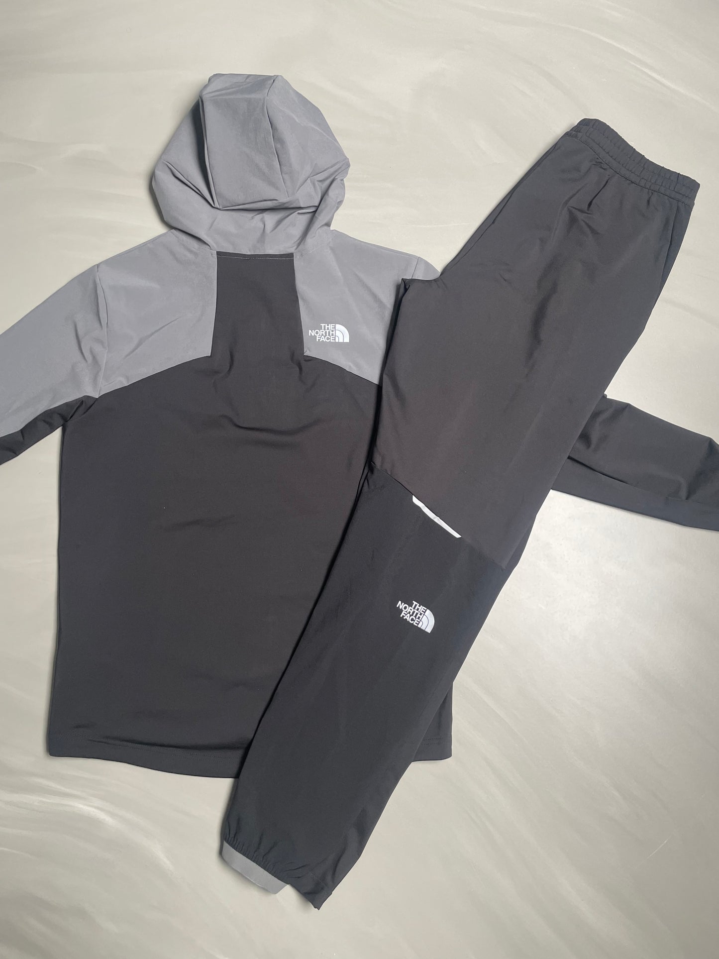 The North Face Mittelegi Woven Tracksuit